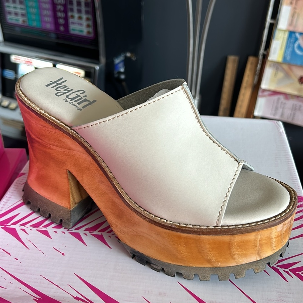 Women's Cream Sandals with Wooden Heel - Picture 2 of 5